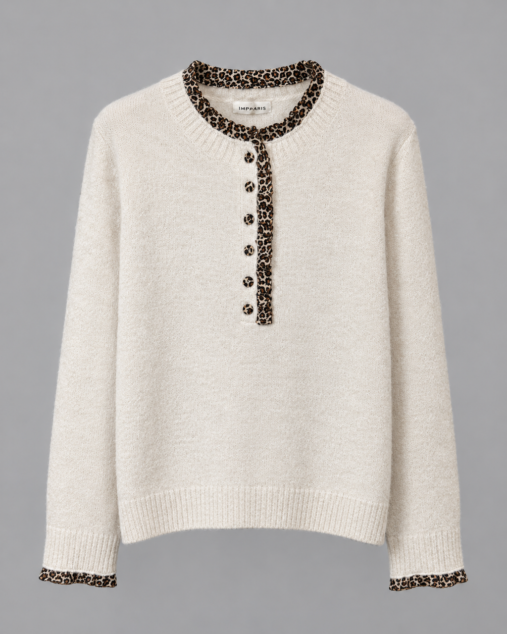 Pull en maille avec finitions léopard